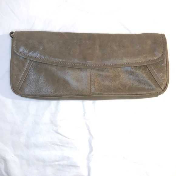 Kenneth Cole Genuine Leather Clutch Purse - Picture 1 of 6